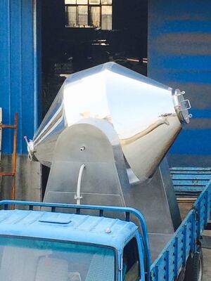 কাস্টমাইজড ডাবল শঙ্কু ভ্যাকুয়াম ড্রায়ার শক্তি সঞ্চয় সুনির্দিষ্ট তাপমাত্রা নিয়ন্ত্রণ