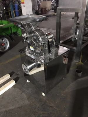 উচ্চ দক্ষতা 15KW স্টেইনলেস স্টীল ইউনিভার্সাল ক্রাশার 1000*900*1680mm